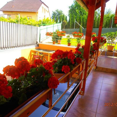 Erika Vendeghaz Hotel Eger Bagian luar foto
