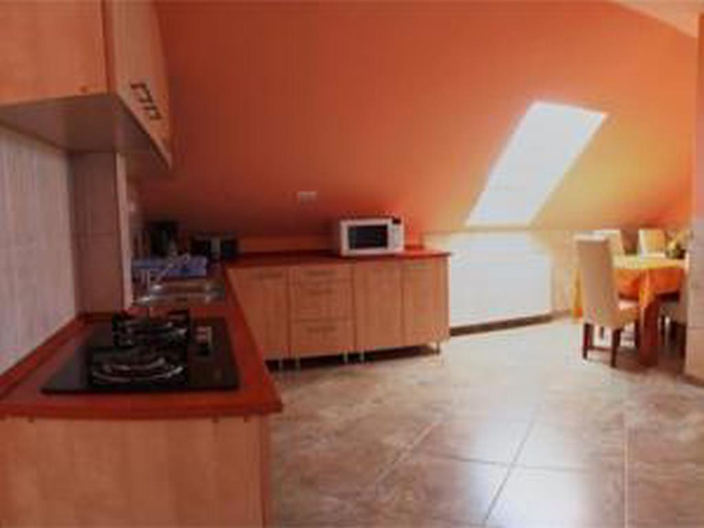 Erika Vendeghaz Hotel Eger Bagian luar foto